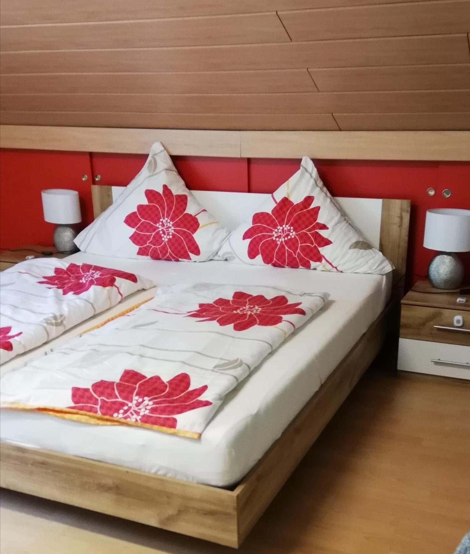 Am Lindenbaum, Ferienwohnung In Siebenbach Am Nuerburgring エクステリア 写真